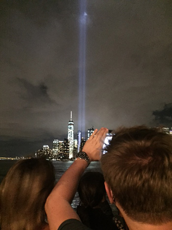 Twin beams of light from World Trade Center site 9/11